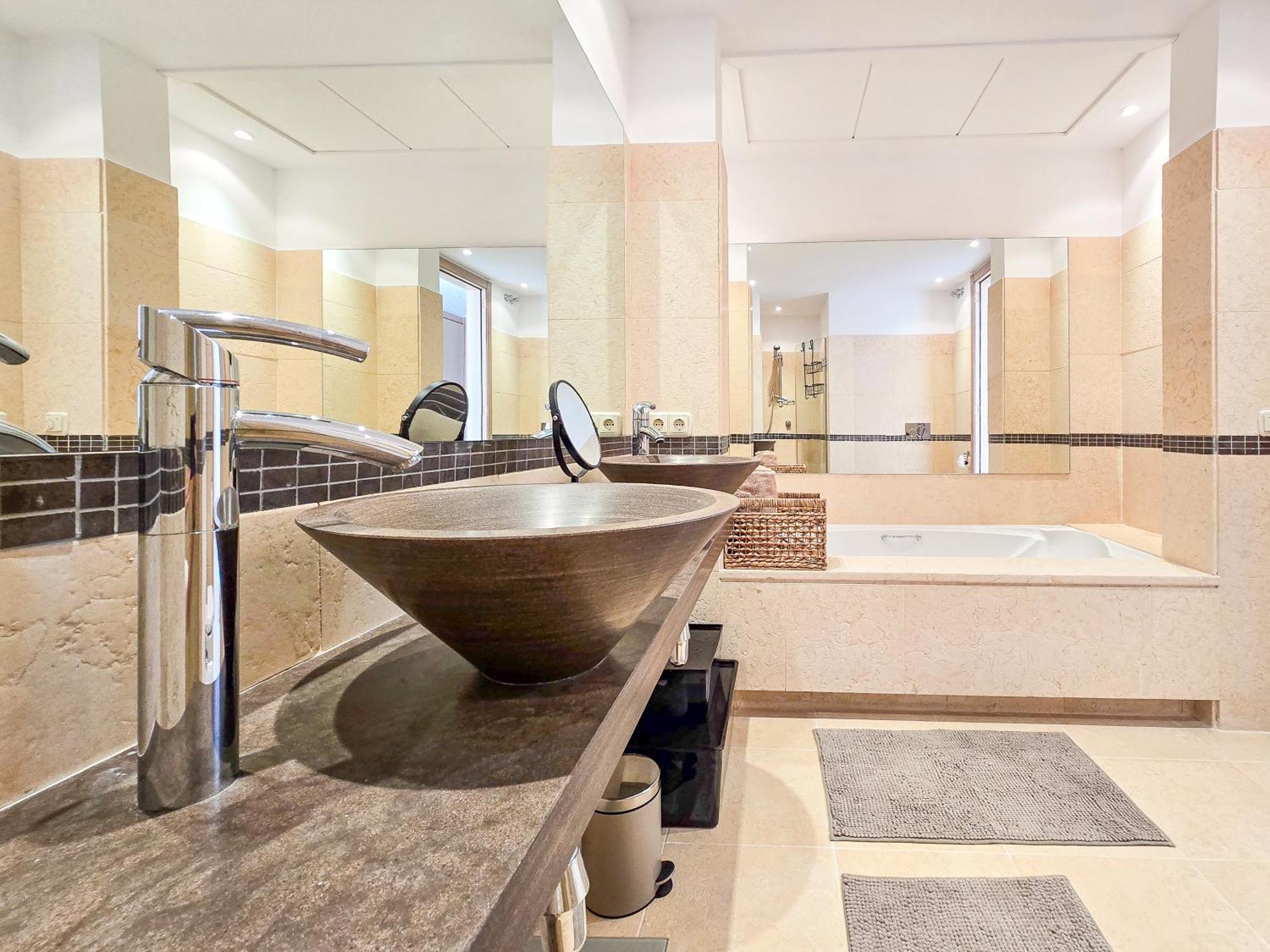 Luxury Retreat In Monteros Apartamento *
